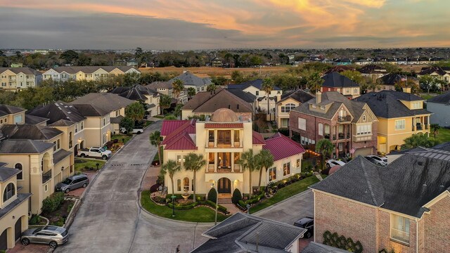 birds eye view of property featuring a residential view