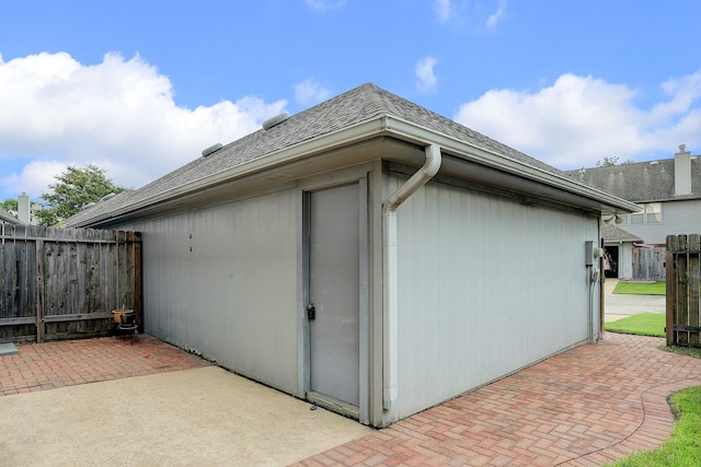 1373 El Camino Village Dr, Houston, TX 77058 - view of outdoor structure featuring fence