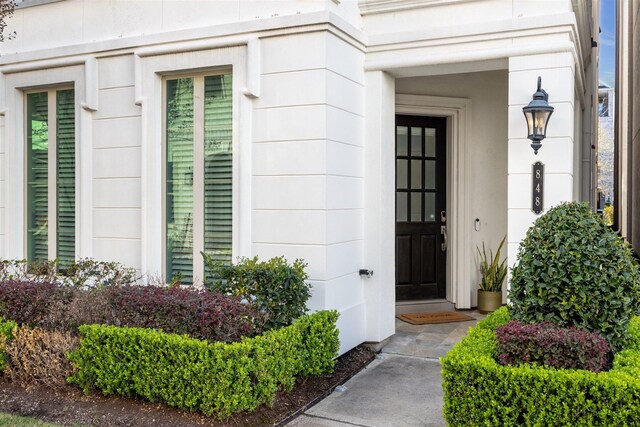 view of property entrance