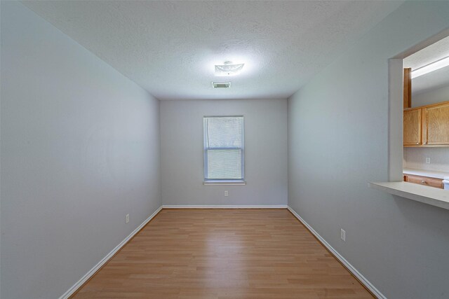 10733 Royal York Dr, Conroe, TX 77303 - photo 5