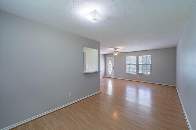 10733 Royal York Dr, Conroe, TX 77303 - photo 6