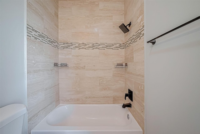 full bath featuring toilet and shower / bath combination