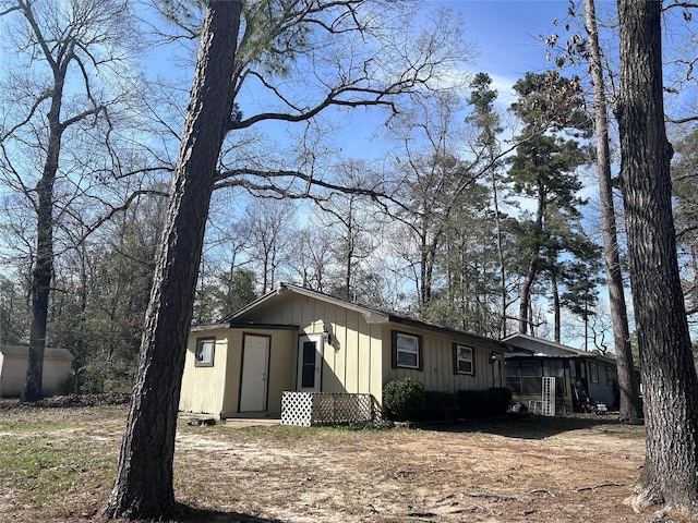 view of front facade featuring board and batten siding