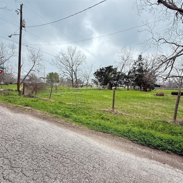 Listing photo 3 for 0 W Pearl St, Brazoria TX 77422