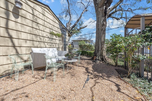 1802 Lexington St, Houston, TX 77098 - view of yard