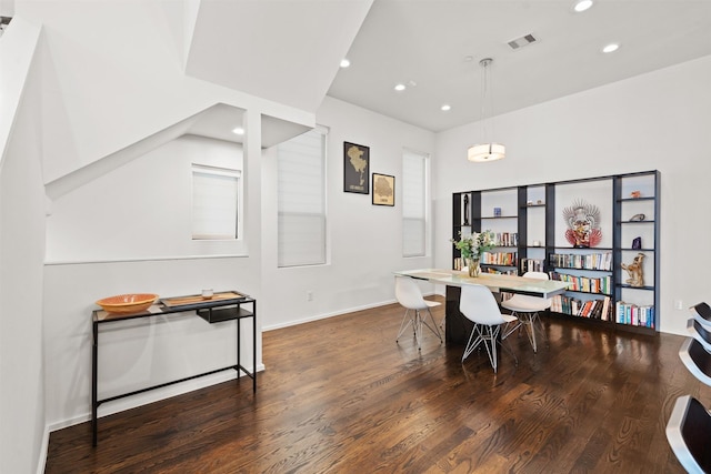 dining area featuring recessed lighting, visible vents, baseboards, and wood finished floors