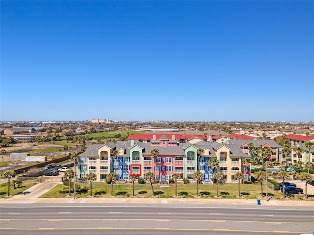 bird's eye view with a residential view