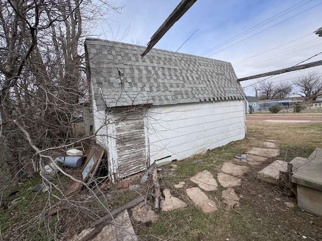 view of outdoor structure with an outdoor structure