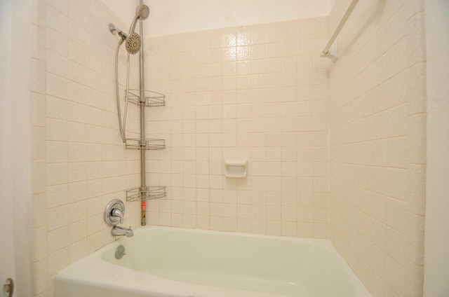 bathroom with shower / bathtub combination