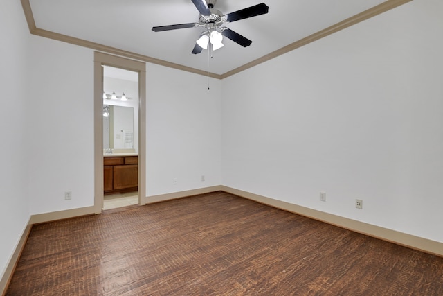 unfurnished room with light wood-style flooring, baseboards, crown molding, and a ceiling fan