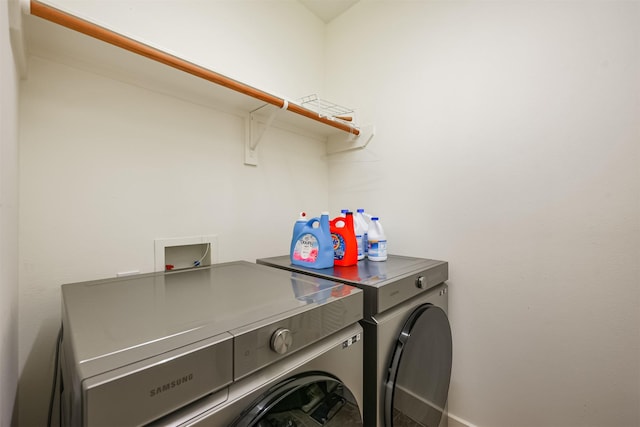 laundry area featuring laundry area and independent washer and dryer