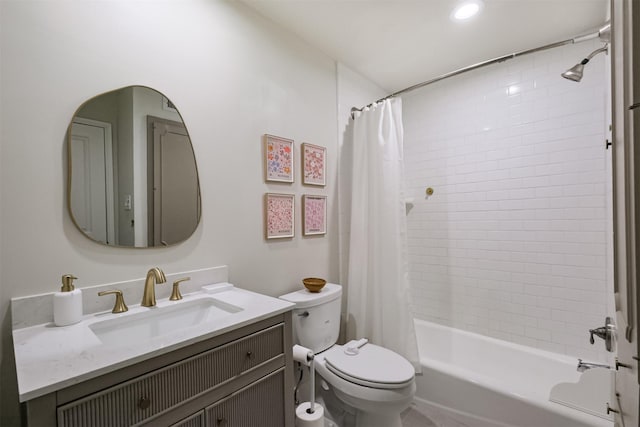 full bath with vanity, shower / bath combination with curtain, toilet, and recessed lighting