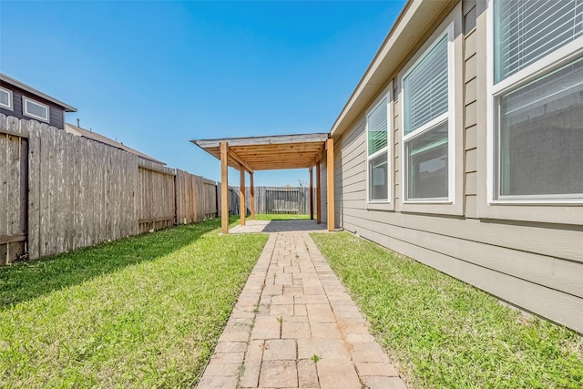 view of yard featuring a fenced backyard