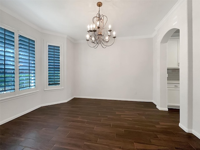 unfurnished room with a notable chandelier, arched walkways, dark wood-style flooring, and ornamental molding