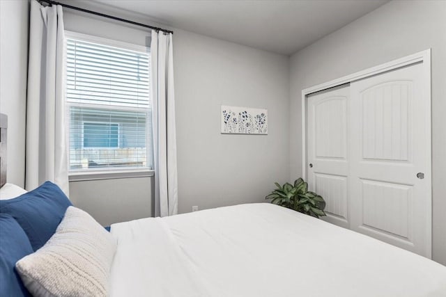 bedroom featuring a closet