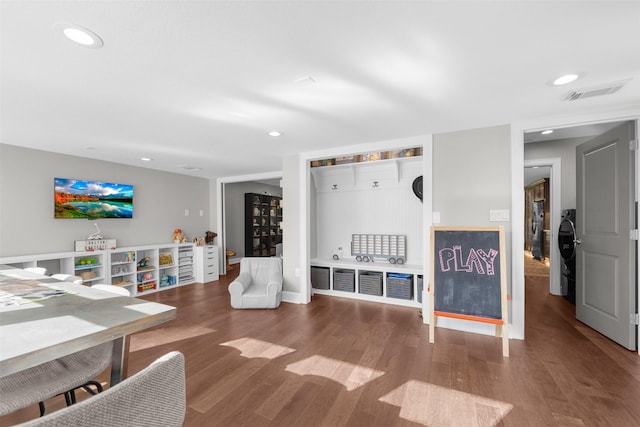 game room with washer / dryer, recessed lighting, wood finished floors, and visible vents