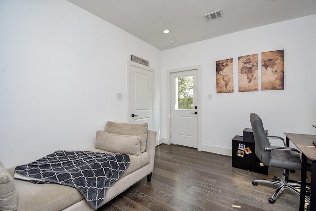 home office with recessed lighting, visible vents, baseboards, and wood finished floors