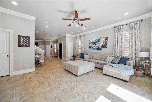 living room with recessed lighting, baseboards, crown molding, and ceiling fan