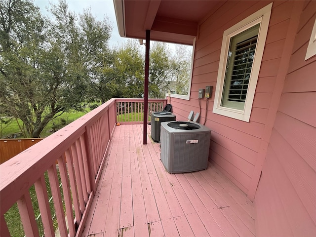 deck with central AC unit