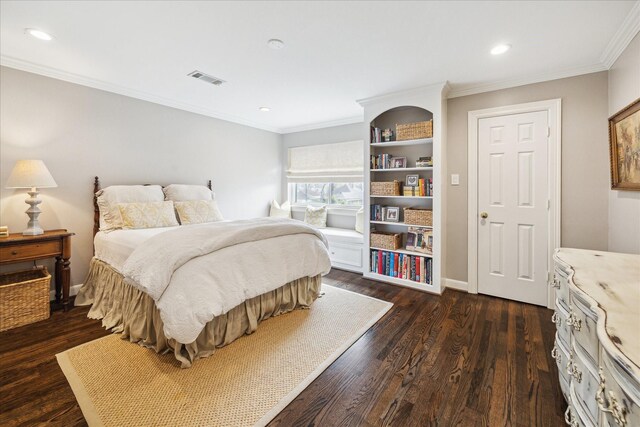 8521 Burkhart Rd, Spring Valley Village, TX 77055 - bedroom featuring recessed lighting, visible vents, dark wood-type flooring, and crown molding