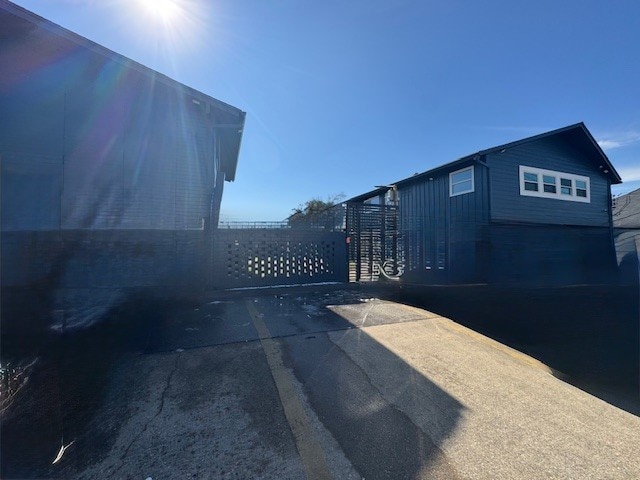 4706 Yellowstone Blvd, Houston, TX 77021 - exterior space