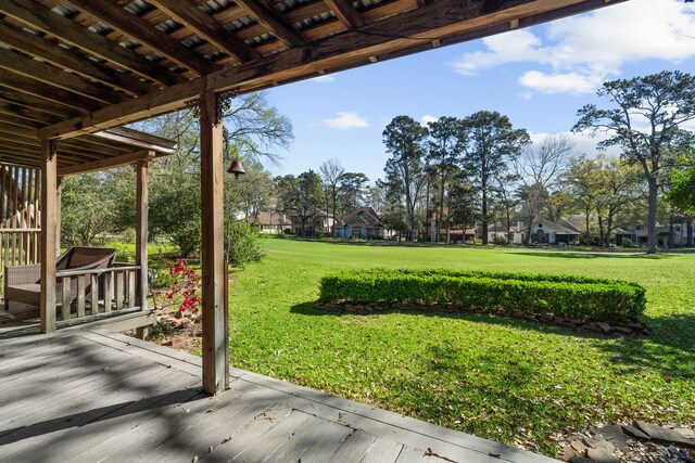 view of yard with a patio