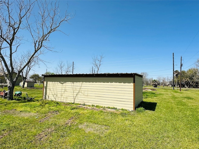 view of outbuilding