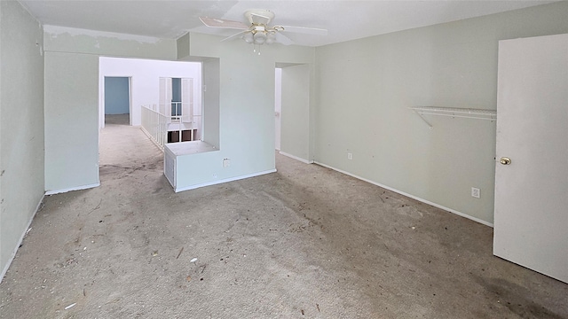 unfurnished room featuring ceiling fan