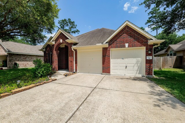 34 Drifting Shadows Cir, The Woodlands, TX 77385 - photo 4