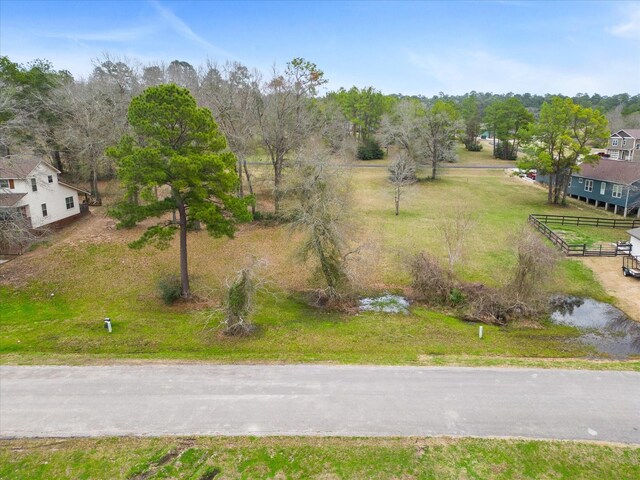 151 Wildwood Lake Dr, Huntsville, TX 77340