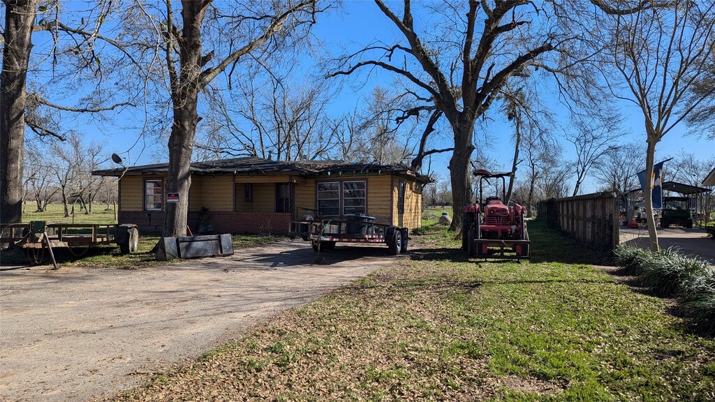 4531 11th St, Brookshire, TX 77423