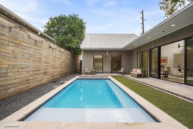 1035 Rutland St, Houston, TX 77008 - view of pool with a fenced backyard and a patio