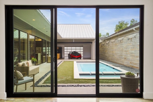 1035 Rutland St, Houston, TX 77008 - view of entryway