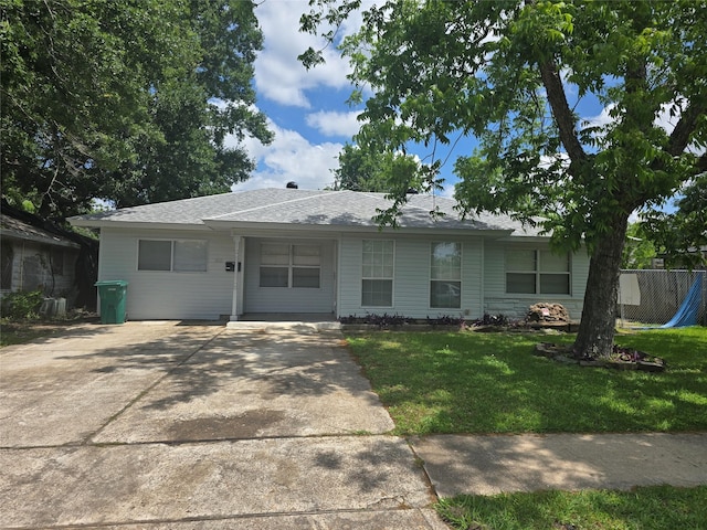 view of front of home with driveway