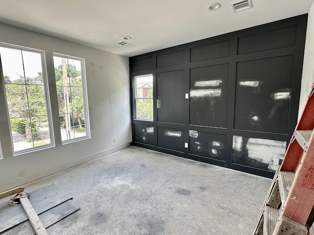 1609 Park St, Houston, TX 77019 - unfurnished bedroom featuring baseboards