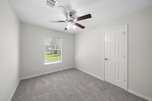 8355 Glencrest St, Houston, TX 77061 - unfurnished room with carpet floors and ceiling fan
