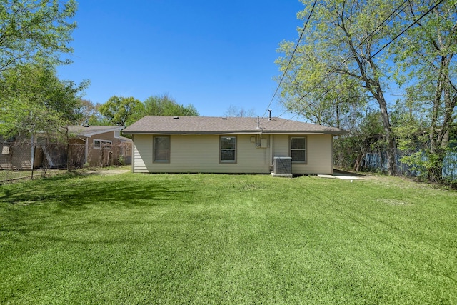 8355 Glencrest St, Houston, TX 77061 - rear view of property