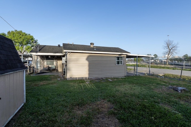 1922 Tabor St, Houston, TX 77009 - back of property featuring a carport