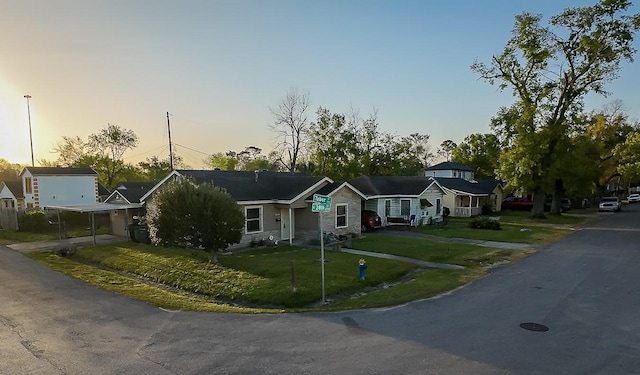 1922 Tabor St, Houston, TX 77009 - view of front of property with a lawn