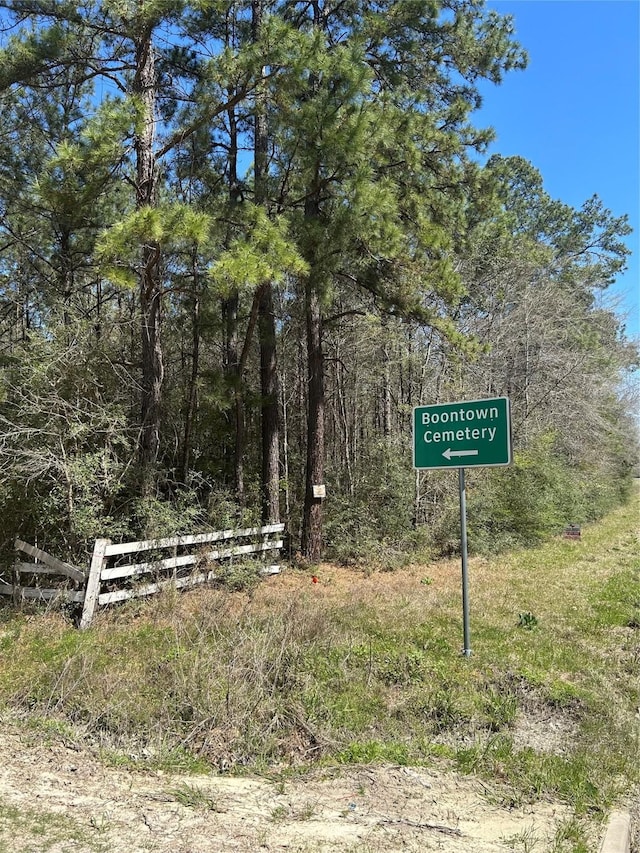 160 Boontown Rd, Trinity, TX 75845