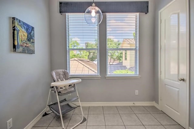 207 Knox St, Houston, TX 77007 - interior space featuring light tile patterned floors and baseboards