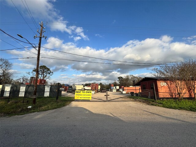 4805 E O S T Dr, Houston, TX 77013 - photo 12