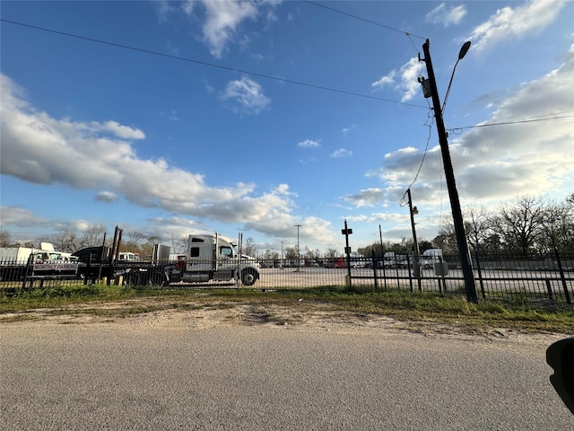 4805 E O S T Dr, Houston, TX 77013 - photo 14