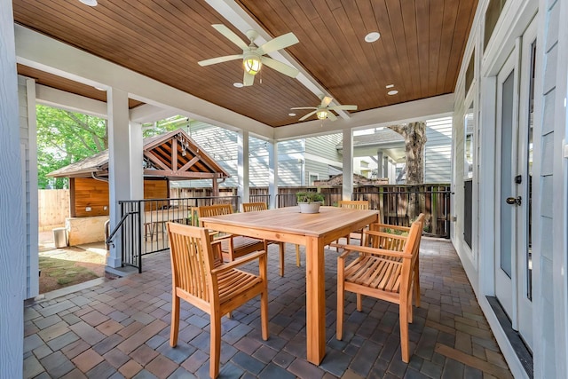 805 Columbia St, Houston, TX 77007 - sunroom / solarium featuring outdoor dining space and a ceiling fan