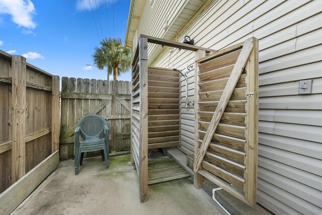 22102 Pecos Dr, Galveston, TX 77554 - view of patio