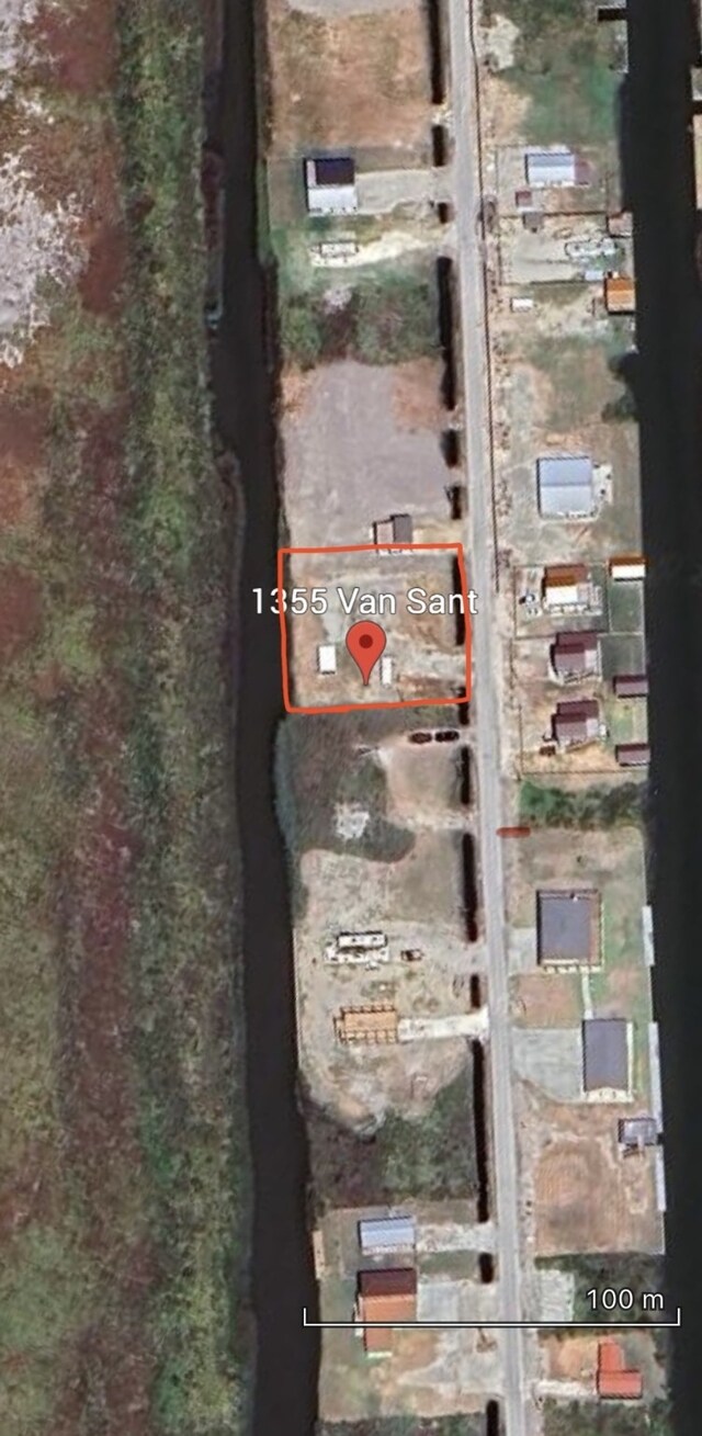 1355 Van Sant, Gilchrist, TX 77617