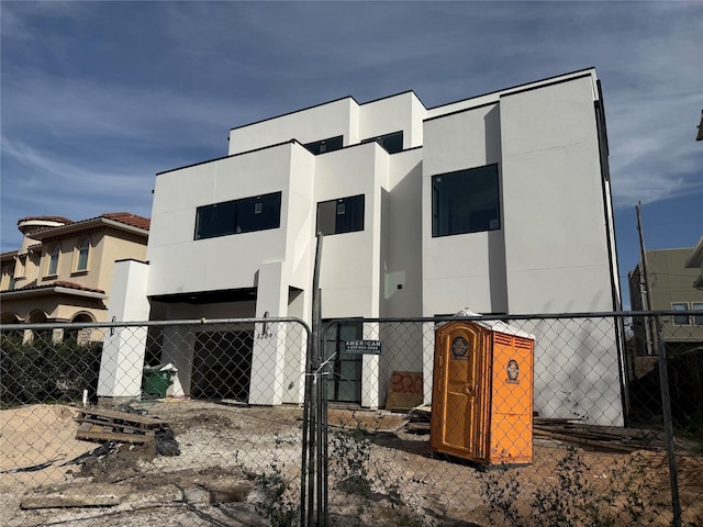 3209 Mcculloch Cir, Houston, TX 77056 - exterior space with fence