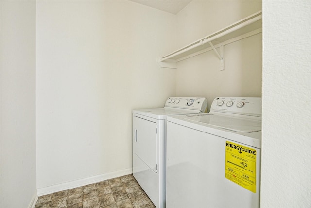 806 Sun Lodge Dr, Houston, TX 77073 - laundry area with baseboards, independent washer and dryer, and laundry area