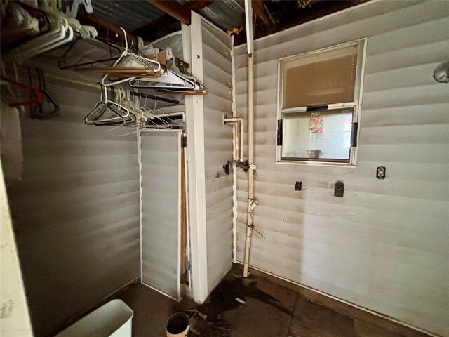 100 Upton Ln, Brazoria, TX 77422 - interior space