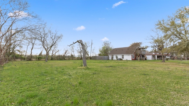 810 Robinson Rd, La Porte, TX 77571 - view of yard with fence